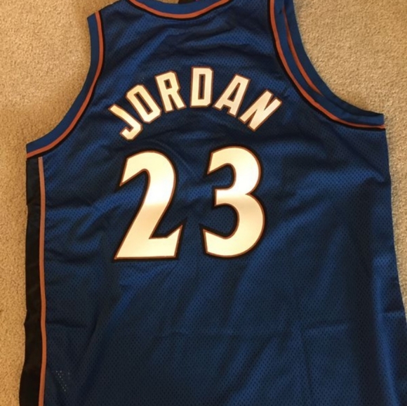 Authentic Michael Jordan - Picture 2 of 3